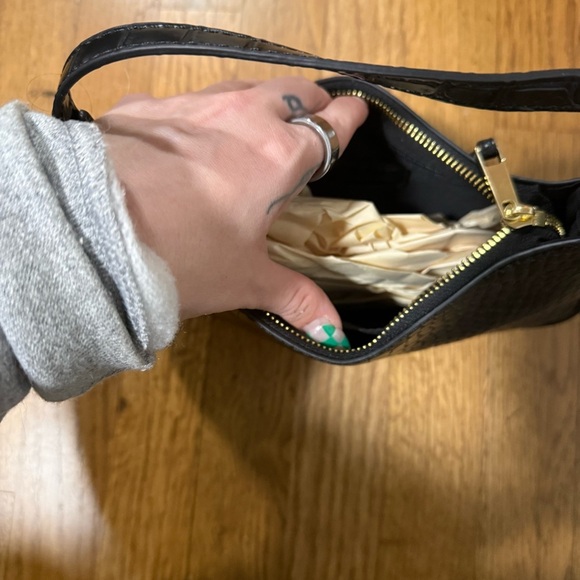 The Drop Women's Melanie Small Shoulder Bag - Picture 8 of 9